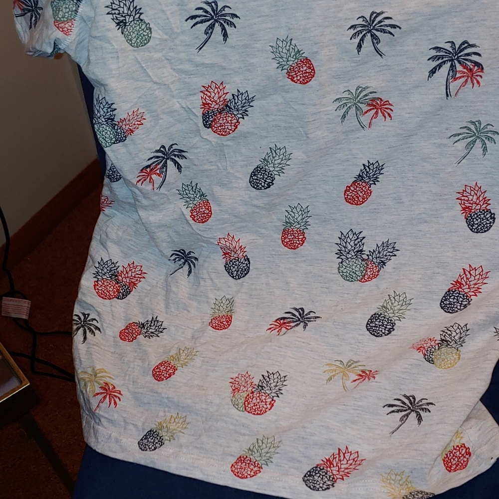 Pineapple t shirt